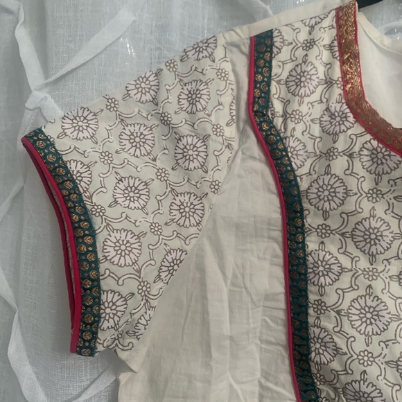 Rang Manch White/cream tunic w/colorful details - Picture 3 of 10